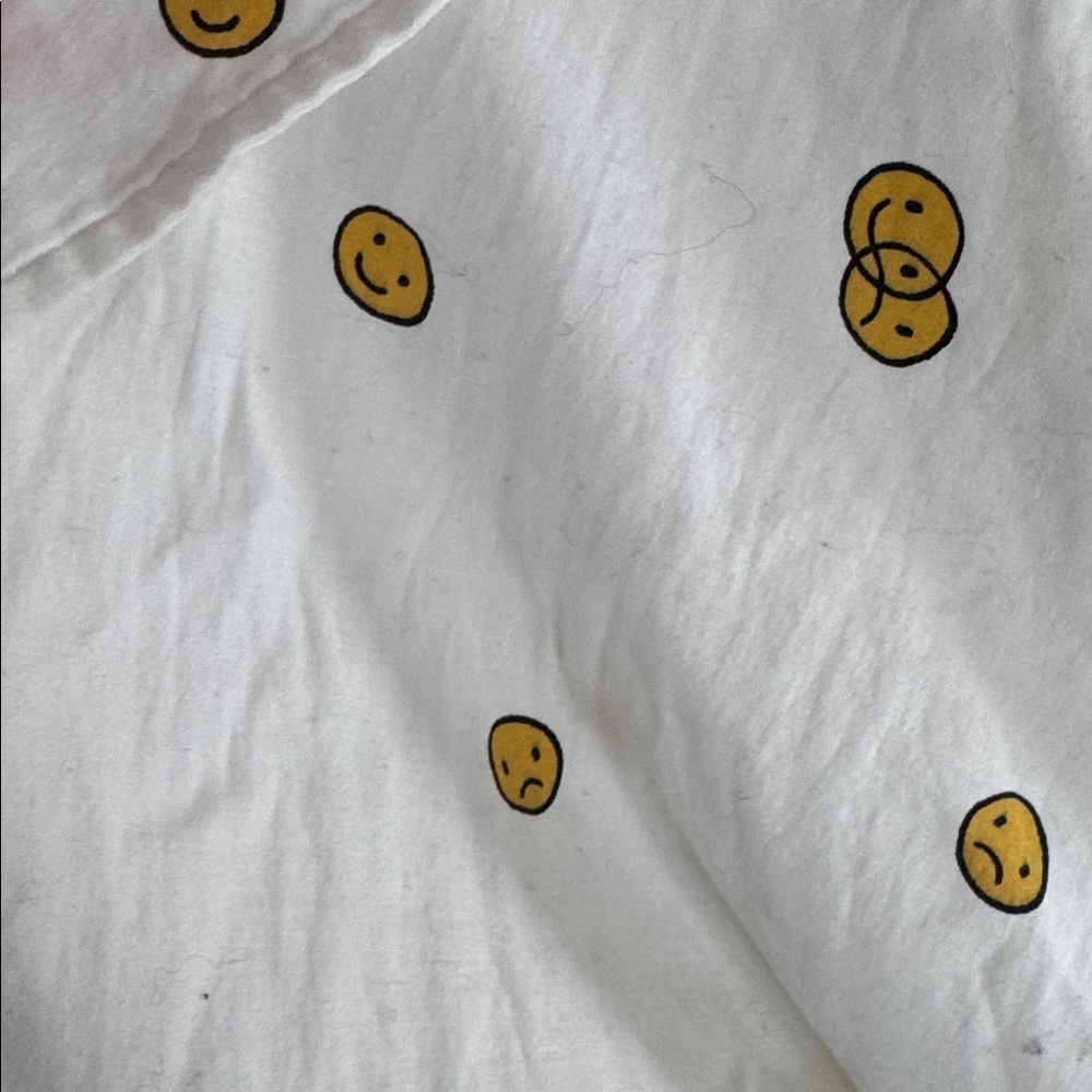 Reformation Will Smiley Button Front Shirt Size M - Picture 9 of 9